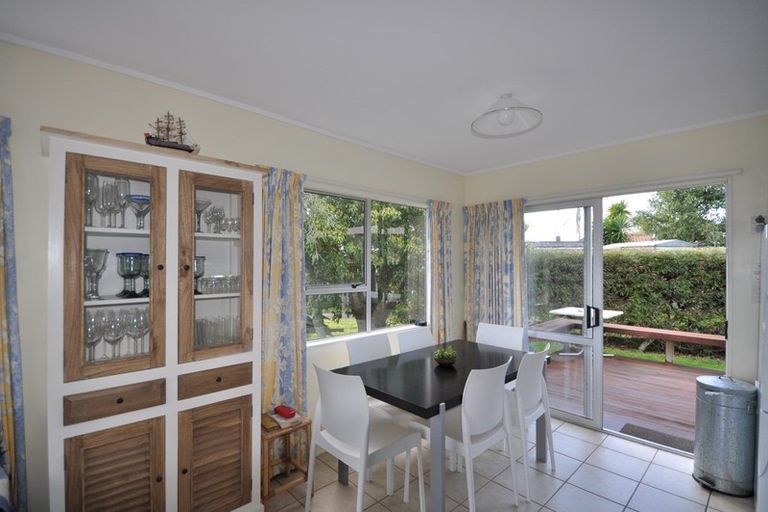 Photo of property in 8 Pleasant Place, Pauanui, Hikuai, 3579