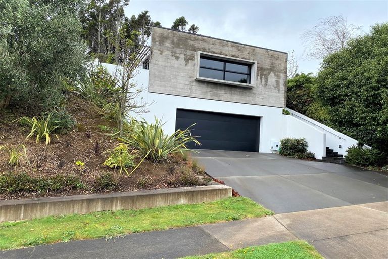 Photo of property in 82 Karamea Street, Whalers Gate, New Plymouth, 4310