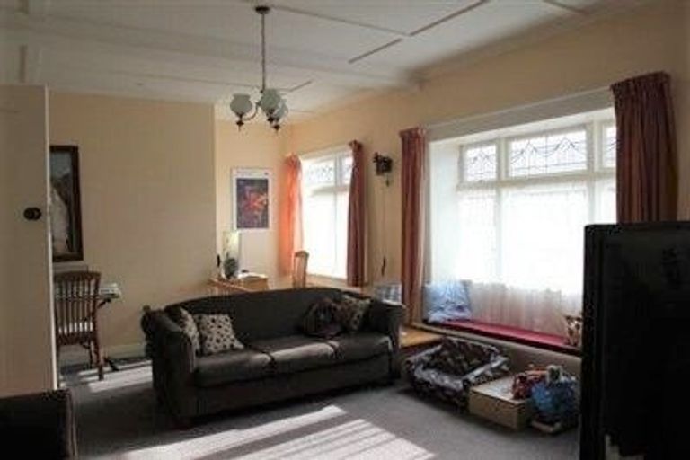 Photo of property in 20 Weka Street, Miramar, Wellington, 6022