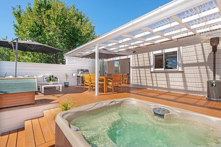 Photo of property in 19 Stanley Road, Te Hapara, Gisborne, 4010