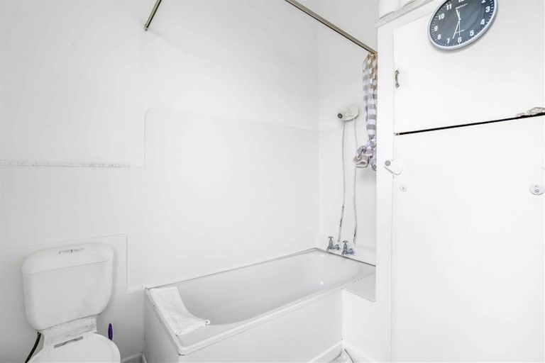 Photo of property in 65 Hokonui Drive, Gore, 9710