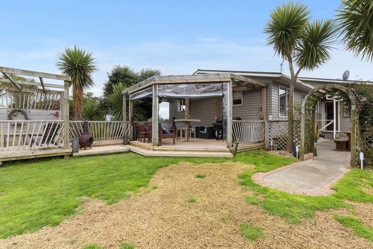 Photo of property in 102 Martin Road, Paraparaumu Beach, Paraparaumu, 5032