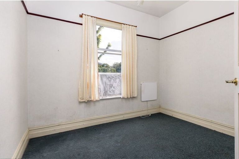Photo of property in 30 Rhodes Street, Waimate, 7924