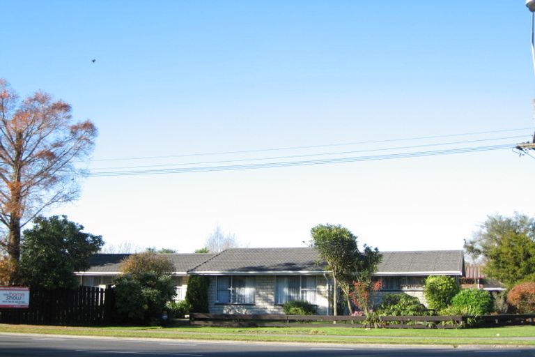 Photo of property in 834 Main North Road, Belfast, Christchurch, 8051