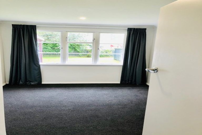 Photo of property in 24 Rainey Grove, Taita, Lower Hutt, 5011