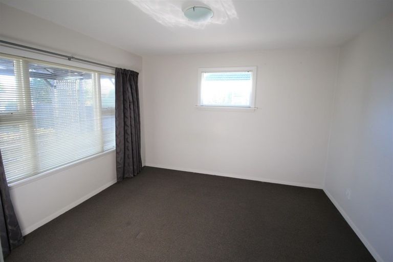 Photo of property in 10a Epsom Road, Sockburn, Christchurch, 8042