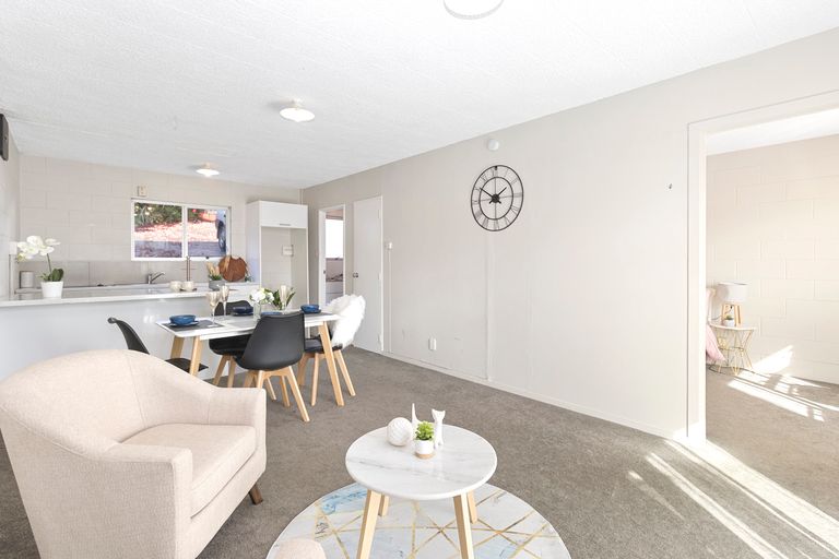 Photo of property in 2/4 Moana Street, Frankton, Hamilton, 3204