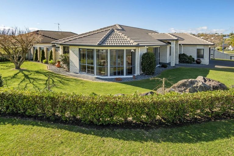 Photo of property in 1 Amberley Crescent, Bethlehem, Tauranga, 3110