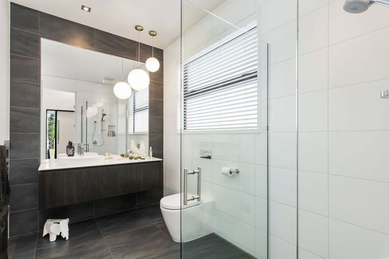 Photo of property in 2 Roa Road, Fendalton, Christchurch, 8041