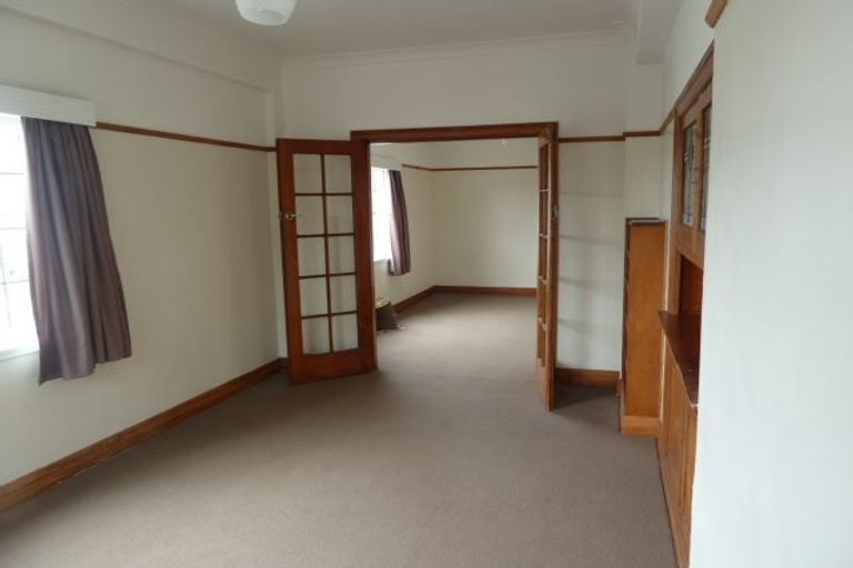 Photo of property in Elms Court Flats, 8/367 The Terrace, Te Aro, Wellington, 6011