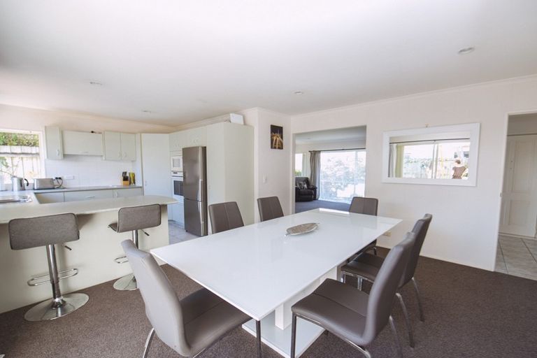 Photo of property in 1/11 Keswick Close, Northpark, Auckland, 2013