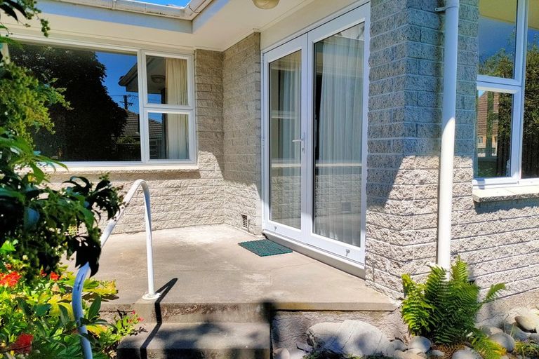 Photo of property in 3/17 Waimairi Road, Upper Riccarton, Christchurch, 8041