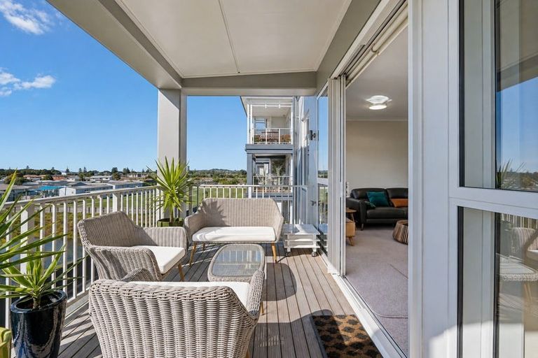 Photo of property in 38 Rewa Rewa Lane, Orewa, 0931