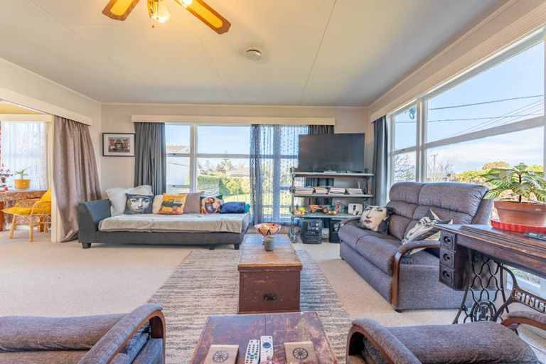 Photo of property in 15 Rugby Street, Waimate, 7924