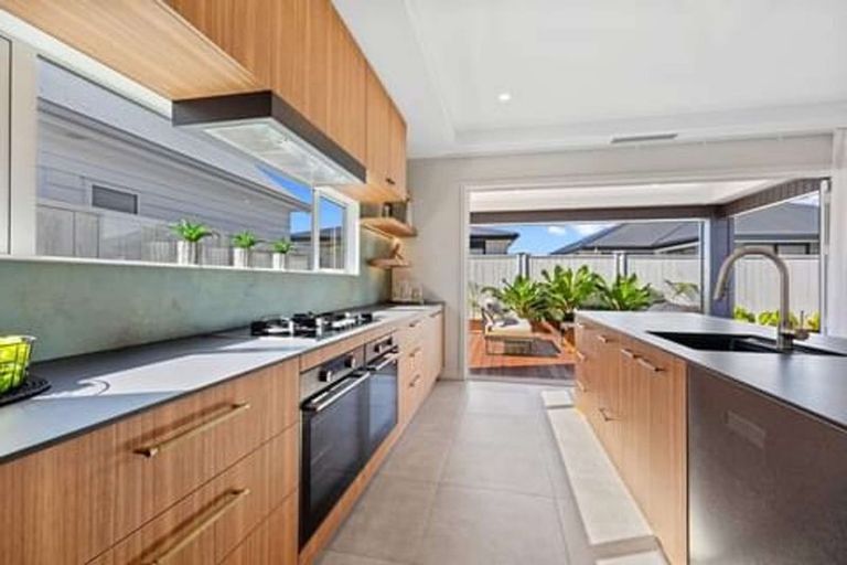 Photo of property in 8 Montiicola Drive, Papamoa Beach, Papamoa, 3118