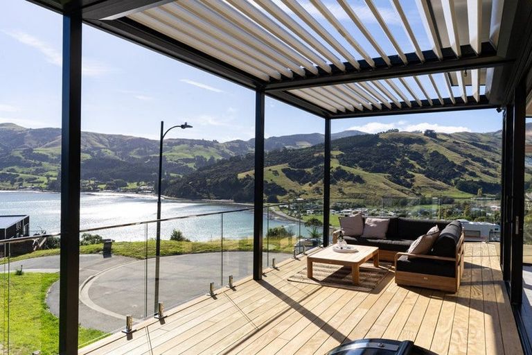 Photo of property in 21 Totara Drive, Duvauchelle, 7581