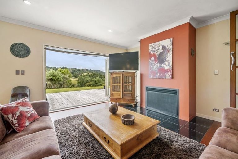 Photo of property in 551 Upper Waiwera Road, Puhoi, Silverdale, 0994