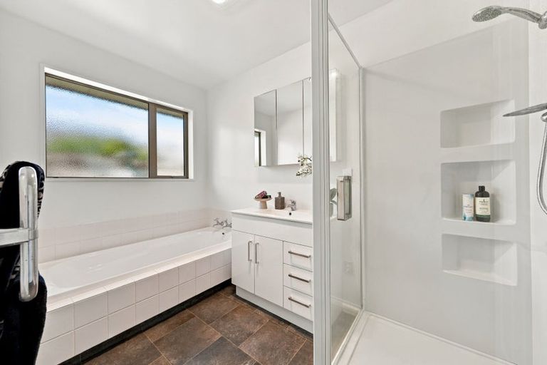 Photo of property in 33 Sanctuary Gardens, Shirley, Christchurch, 8052