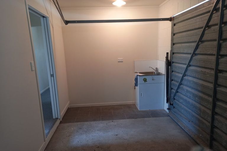 Photo of property in 9 Simpson Road, Ranui, Auckland, 0612