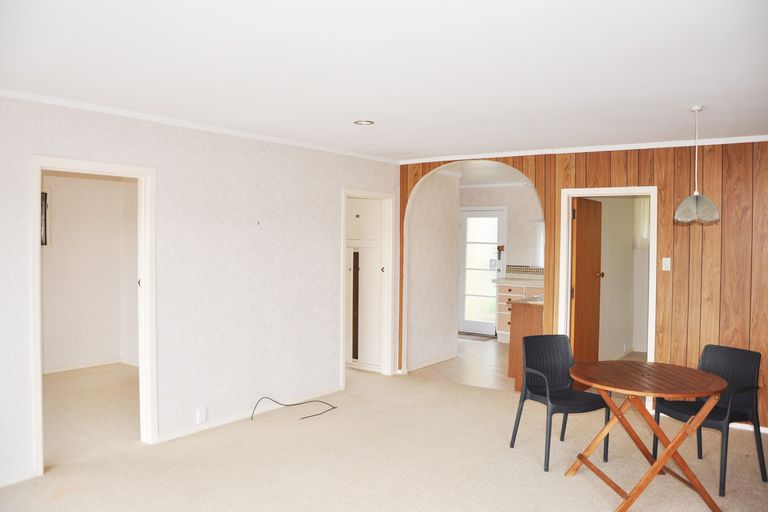 Photo of property in 11 Hillside Crescent, Leigh, 0985