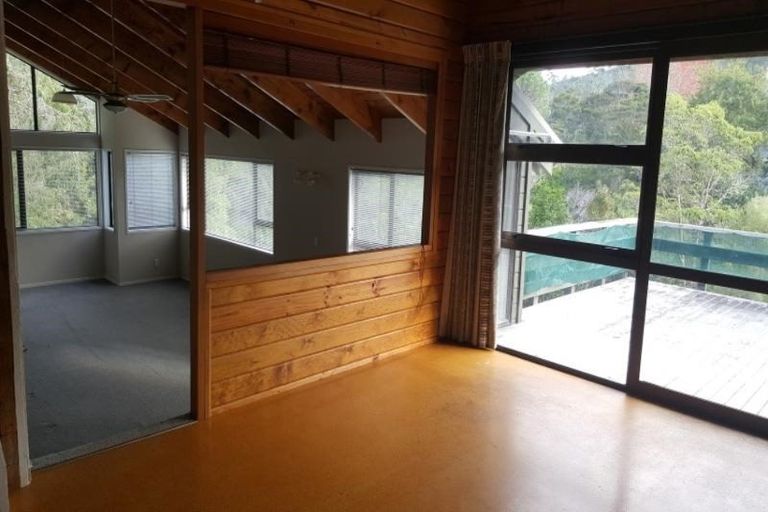 Photo of property in 104 Balmain Road, Chatswood, Auckland, 0626