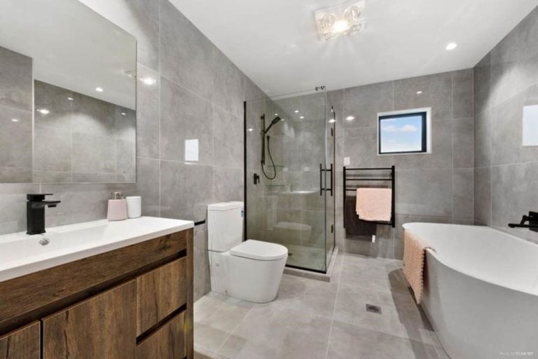 Photo of property in 16 Turret Lane, Hobsonville, Auckland, 0616