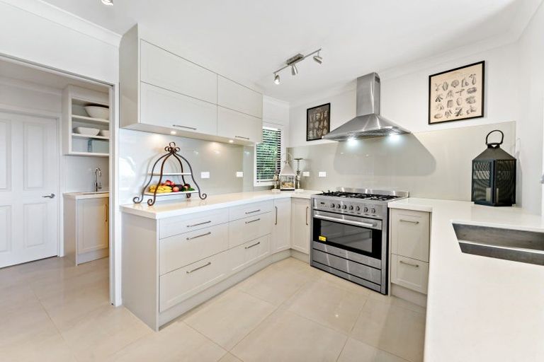 Photo of property in 586 Whitford Road, Whitford, Howick, 2571