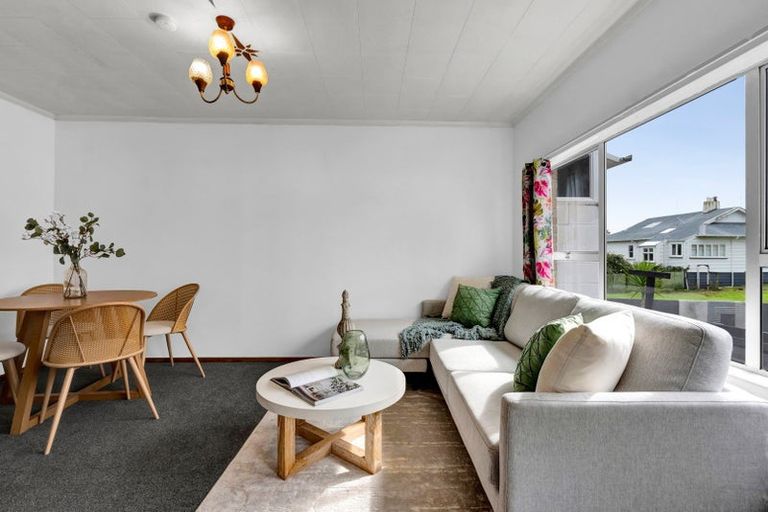 Photo of property in 2/95 Pendarves Street, New Plymouth, 4310