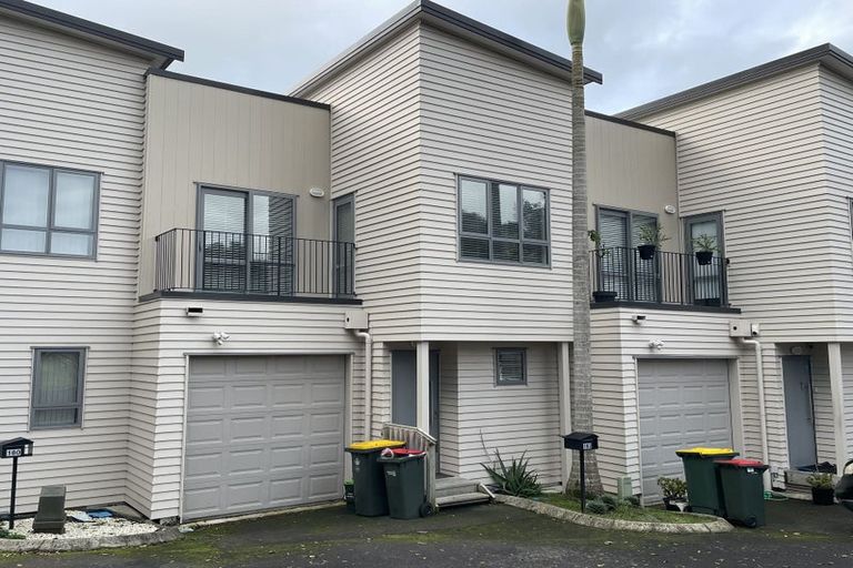 Photo of property in 182 Dawson Road, Flat Bush, Auckland, 2023