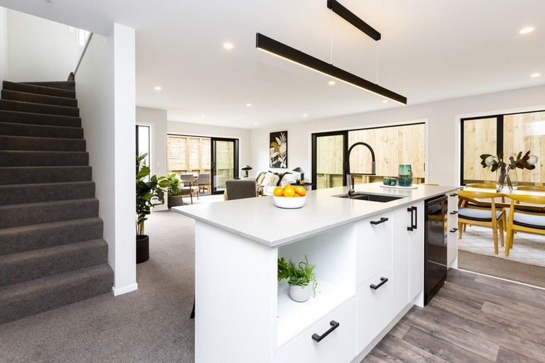 Photo of property in 42a Moeraki Road, Maoribank, Upper Hutt, 5018