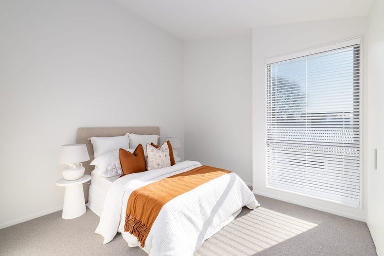 Photo of property in 2/979 Colombo Street, St Albans, Christchurch, 8014