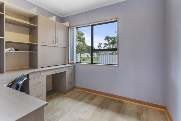 Photo of property in 94 Onetaunga Road, Chatswood, Auckland, 0626