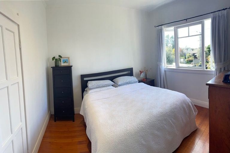 Photo of property in 46 Rua Road, Glen Eden, Auckland, 0602