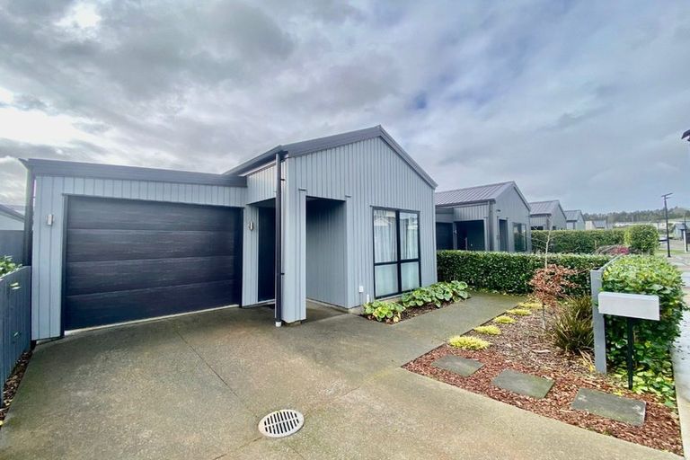 Photo of property in 10 Paddock Lane, Pukekohe, 2120