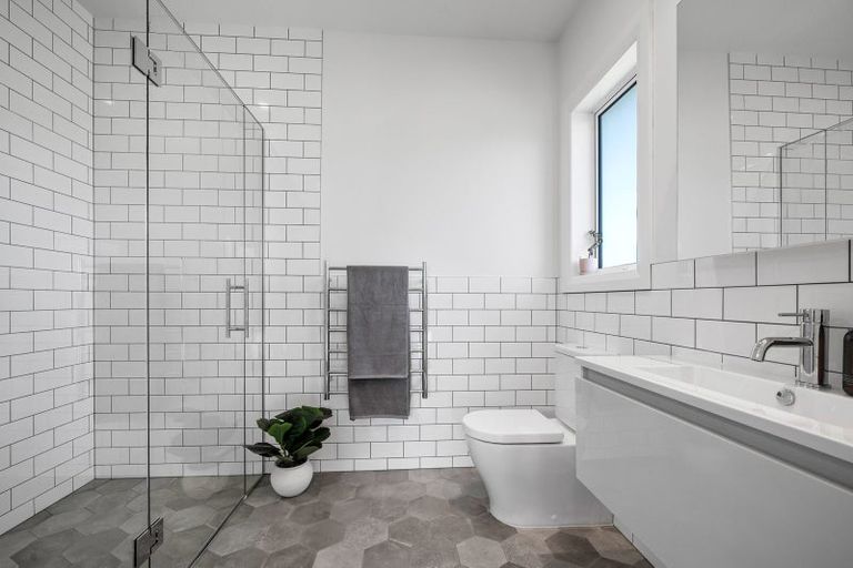 Photo of property in 13 Trotting Course Drive, Kumeu, 0891