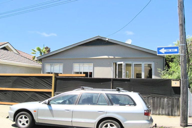 Photo of property in 1 Burgess Street, Sumner, Christchurch, 8081