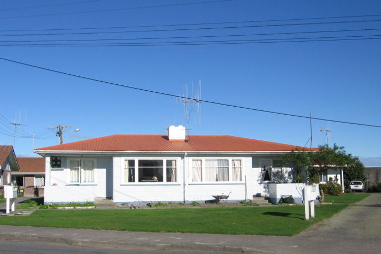 Photo of property in Tahuna Flats, 1 Kirk Street, Otaki, 5512
