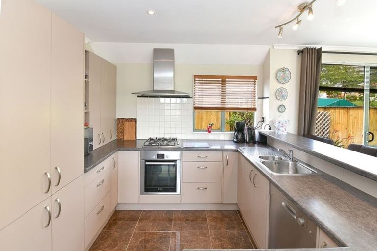 Photo of property in 11 Parkwood Crescent, Gulf Harbour, Whangaparaoa, 0930