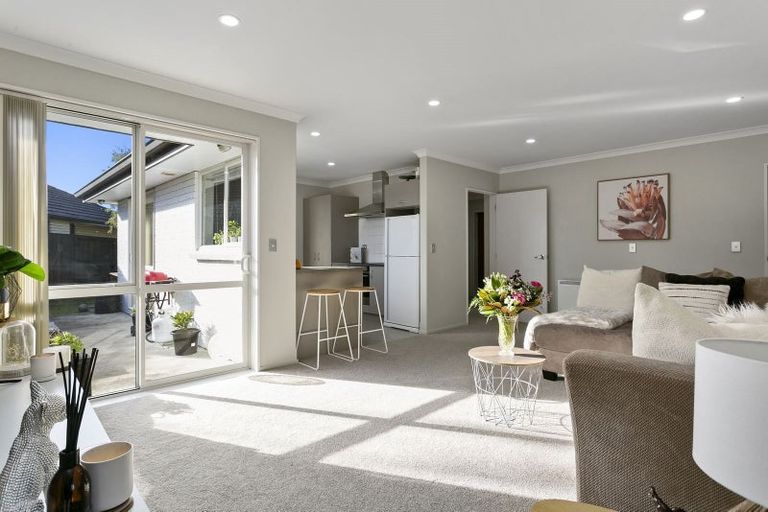 Photo of property in 16 Jasmine Place, Cambridge, 3434