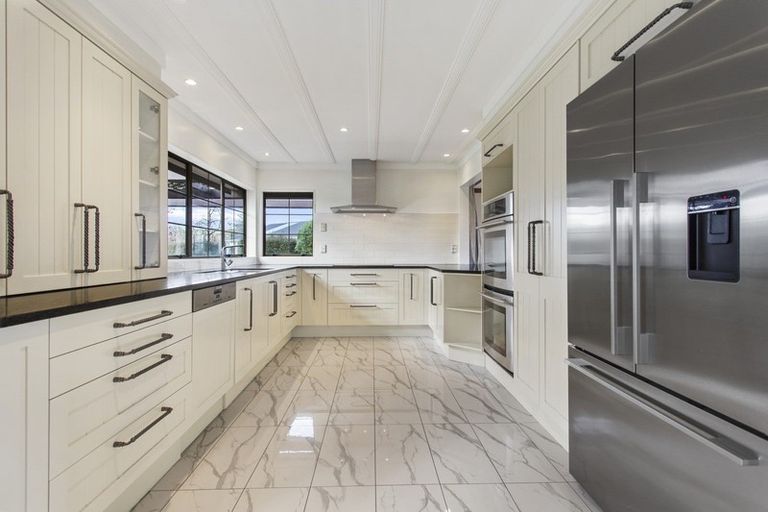 Photo of property in 48 Ponga Road, Opaheke, Papakura, 2584