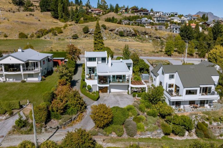 Photo of property in 415 Peninsula Road, Kelvin Heights, Queenstown, 9300