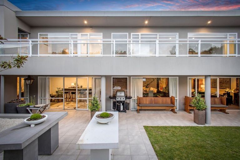 Photo of property in 1/17 Kotare Street, Fendalton, Christchurch, 8041