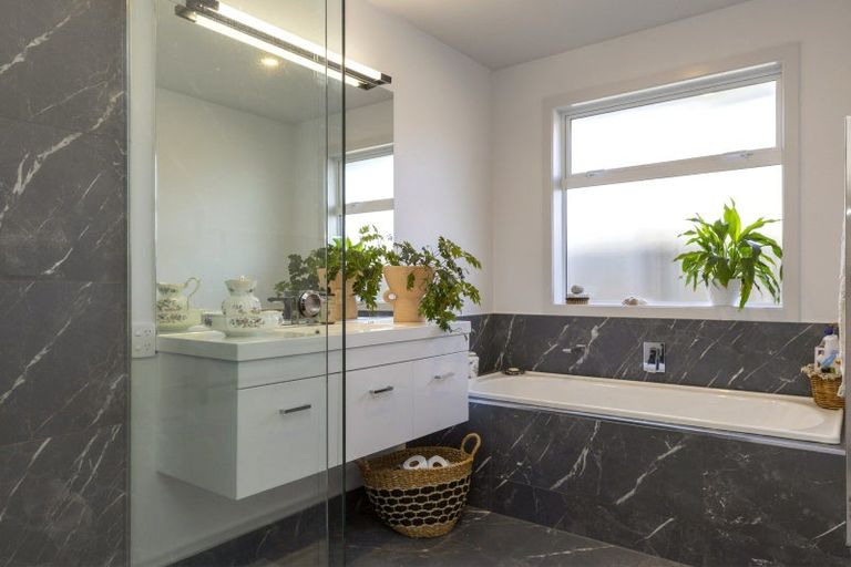 Photo of property in 22 Harakeke Drive, Wharewaka, Taupo, 3330