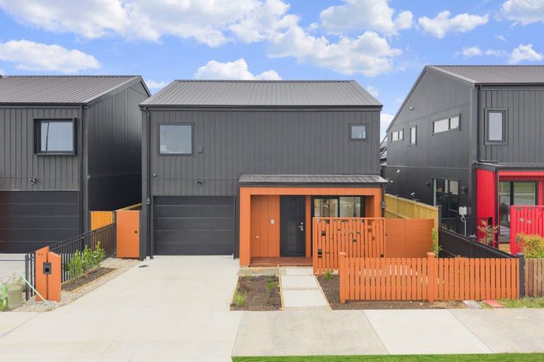 Photo of property in 65 Maungakaraka Road, Karaka, 2580