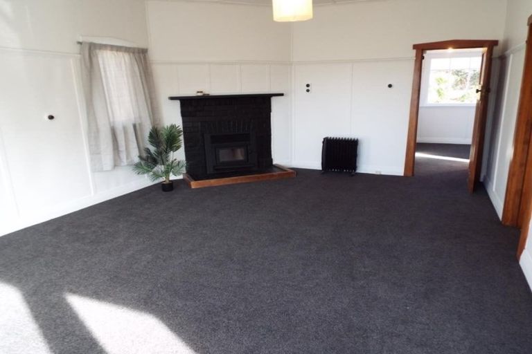 Photo of property in 43 Bath Street, Brighton, Dunedin, 9035