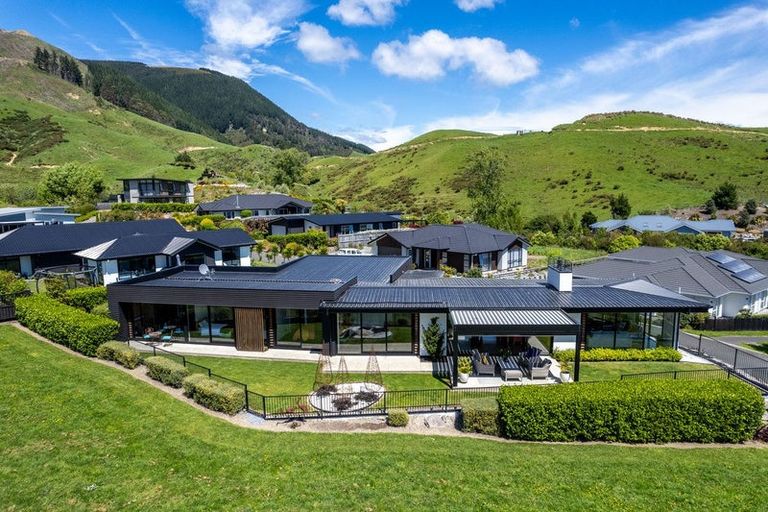 Photo of property in 1 Appletree Way, Stoke, Nelson, 7011