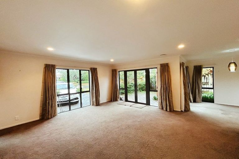 Photo of property in 14 Cairns Crescent, Rototuna, Hamilton, 3210