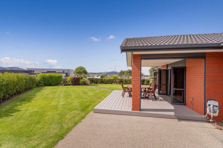 Photo of property in 6 Roseberry Place, Whitianga, 3510