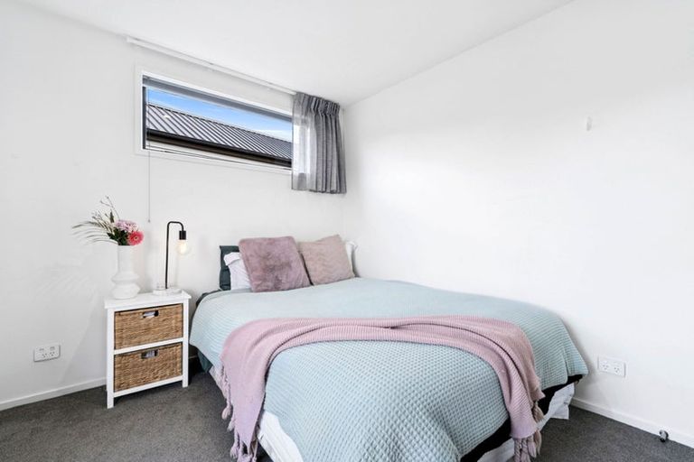 Photo of property in 42 Obelisk Street, Wanaka, 9305