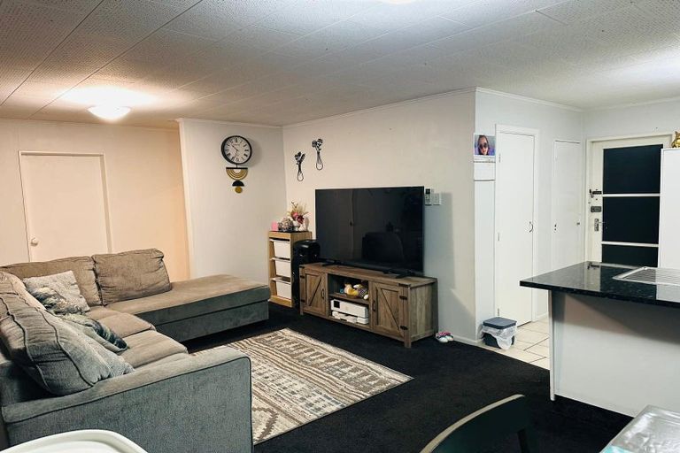 Photo of property in 1 Rimu Road, Raumati Beach, Paraparaumu, 5032